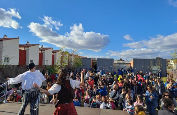 Autismo Ávila conmemora el Día Mundial de Concienciación del Autismo en las Viviendas Gloria Fuertes